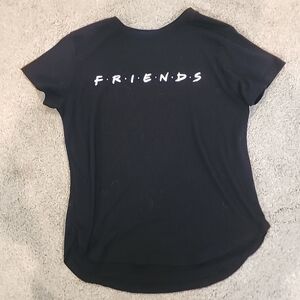 Women's FRIENDS Shirt in Size Medium